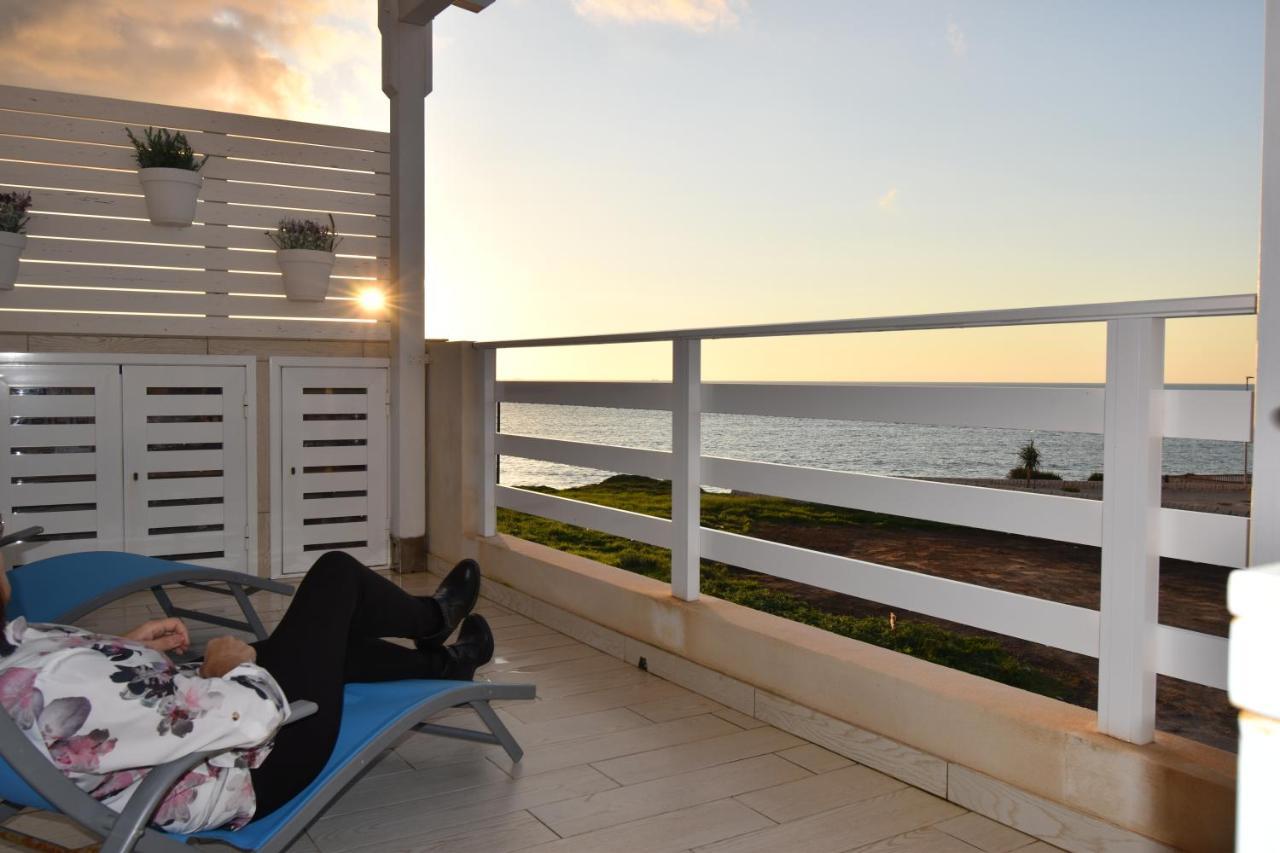 Vista Mare Tra I Luoghi Di Montalbano Villa Punta Secca Dış mekan fotoğraf